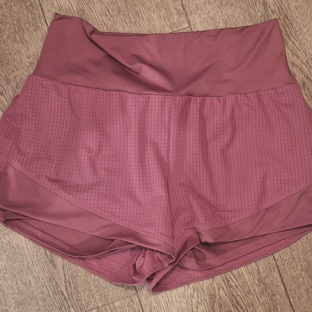 Women's‎ Halara Athletic Shorts Large NWOT - Picture 3 of 4
